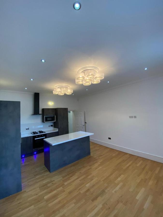Luxury Apartment Apt5 Wolverhampton Zewnętrze zdjęcie