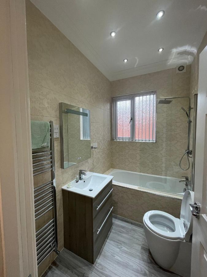 Luxury Apartment Apt5 Wolverhampton Zewnętrze zdjęcie